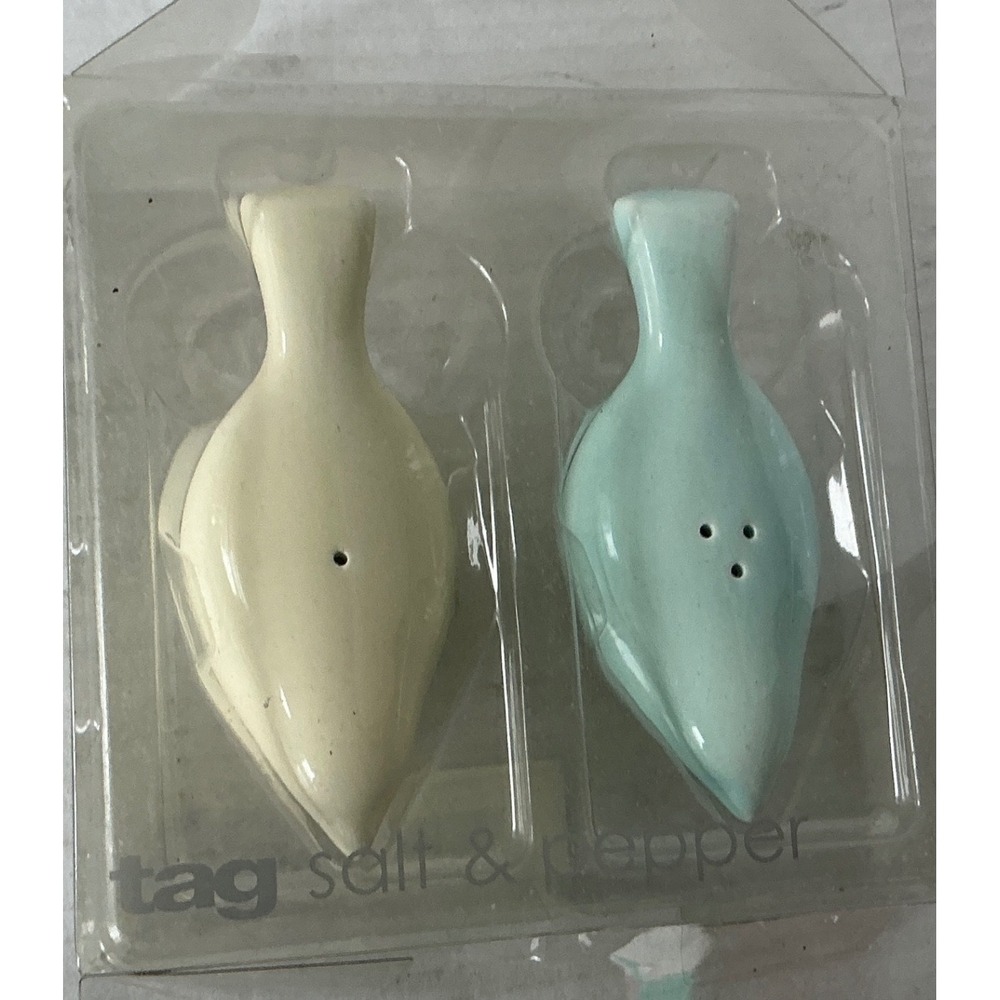 tag Bird Salt and Pepper Shakers Pastel Blue Cream Ceramic Kitchen Decor NWT